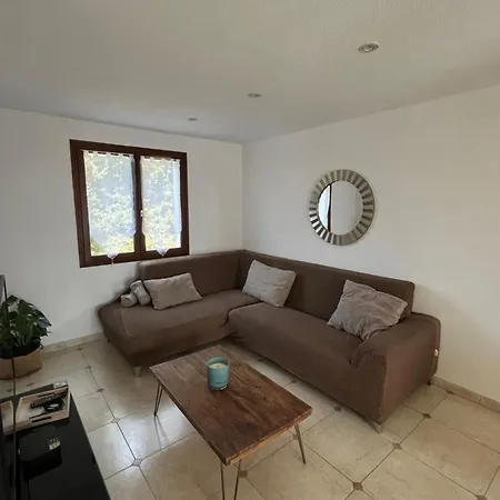 Maison Avec Grand Jardin - Cando וילה