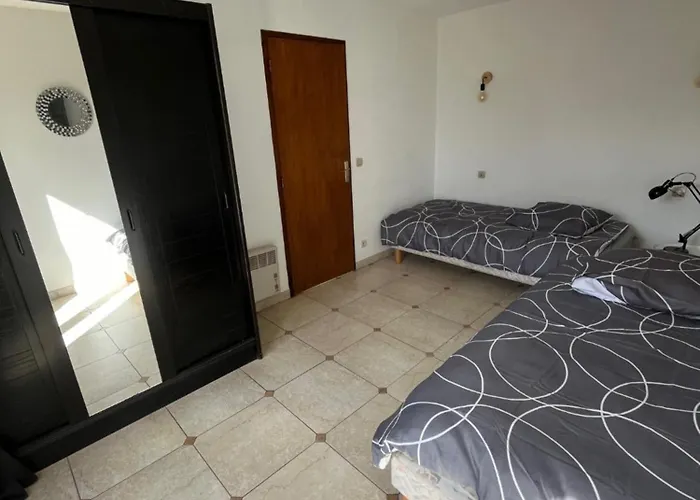 Maison Avec Grand Jardin - Cando 蒂伊