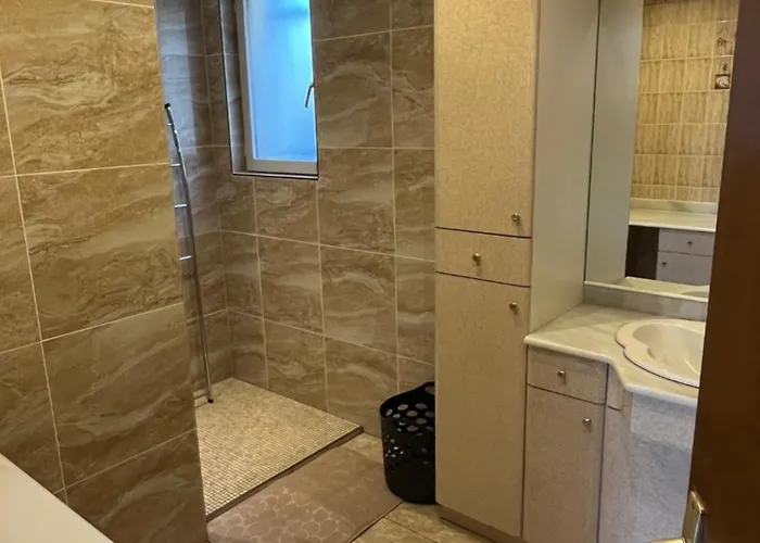 Maison Avec Grand Jardin - Cando 别墅